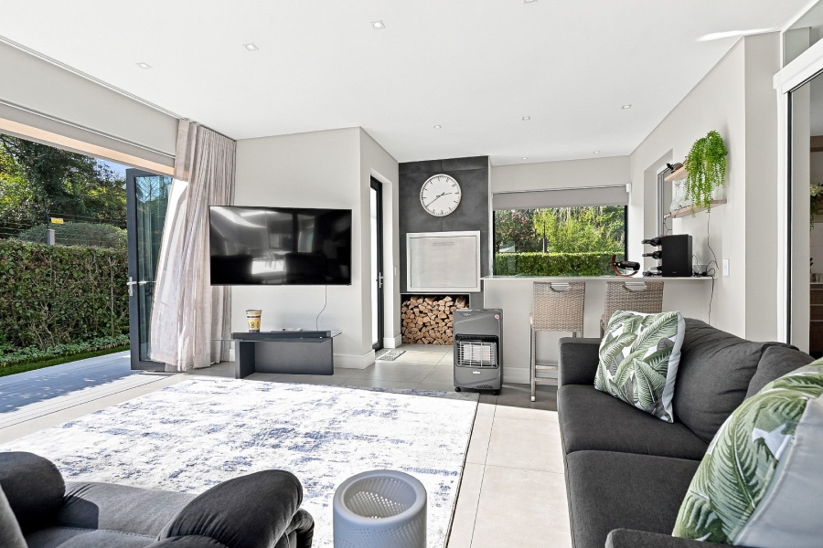 4 Bedroom Property for Sale in Constantia Western Cape